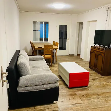 Apartment 3 - Bedroom - 48 *
