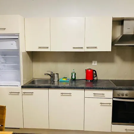 3 - Bedroom - 48 *