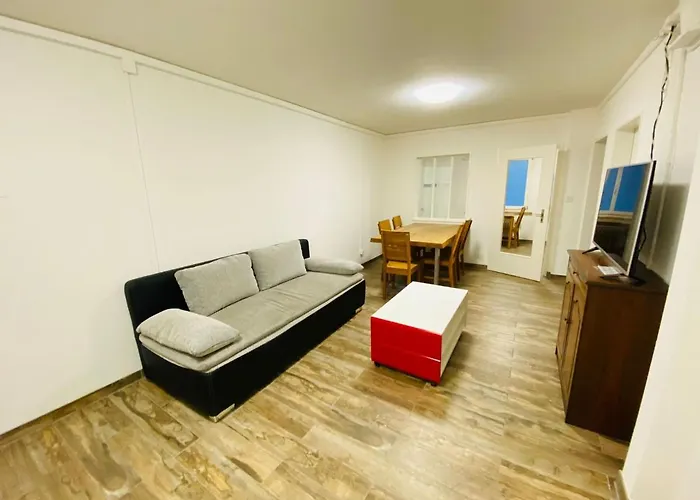3 - Bedroom - 48 אינטרלאקן